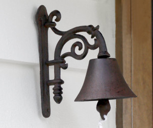 Hampstead Vintage Wall Bell - Cast Iron Doorbell