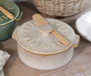 Bordeaux Brie Baker - Sandstone
