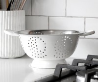 Harvest White Enamel Colander - Small