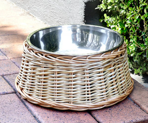 Carter Wicker Dog Bowl