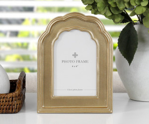 Chesham Gold Satin Arch Frame 4x6