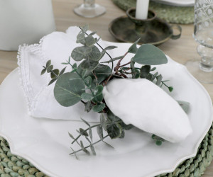 Set 4 Eucalyptus Napkin Rings