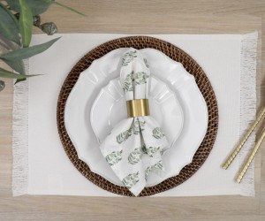 Set 4 White Bronte Fringe Placemats