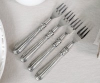 Set 4 Harlington Dessert Forks